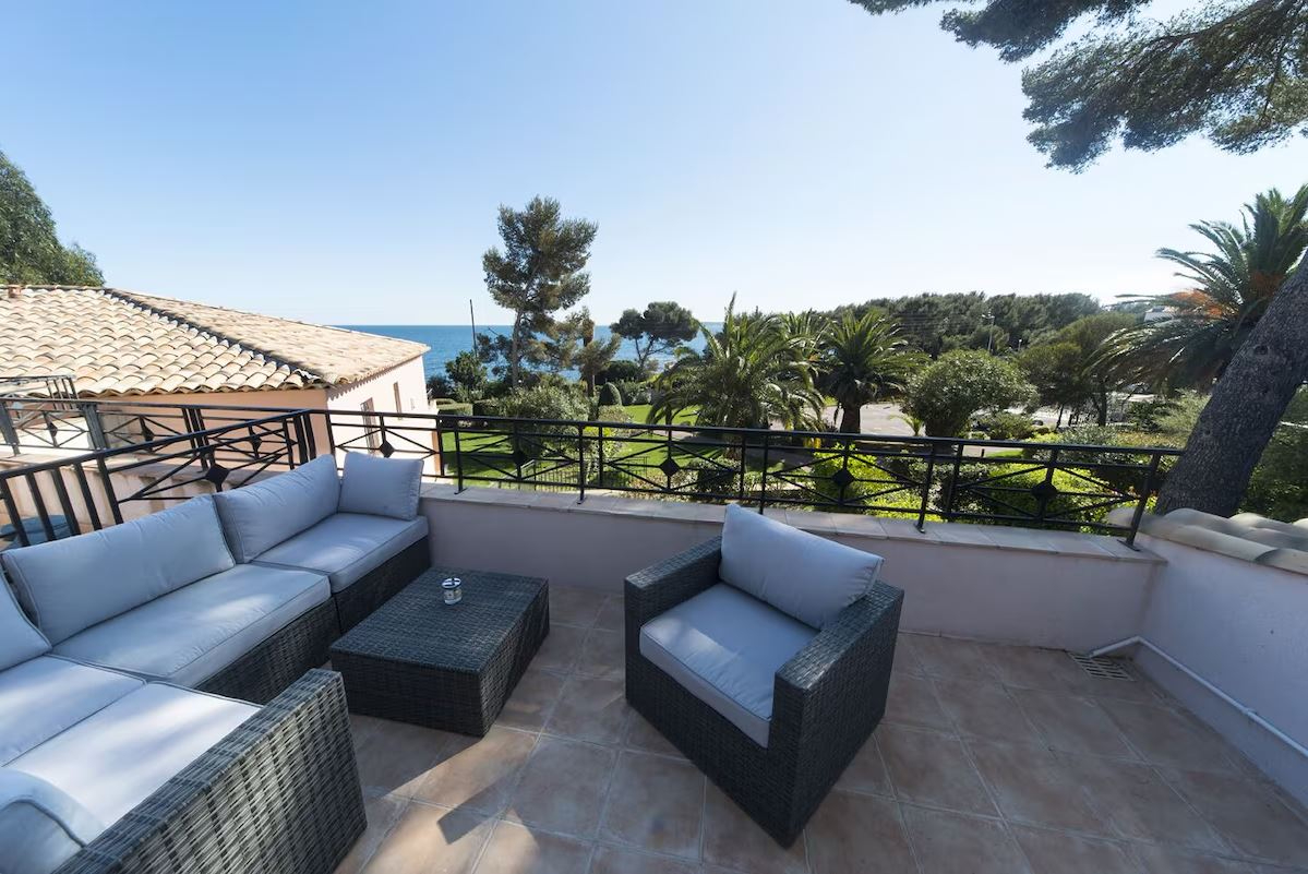 Photo A LOUER : VILLA - LOCATION HIVERNALE du 10/10/24 au 27/06/25 image 2/6