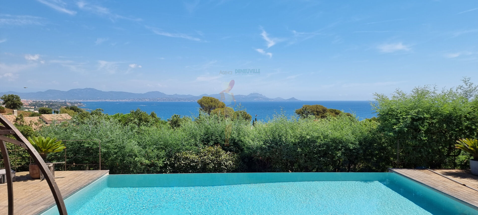 Photo Les Issambres, Villa avec piscine et superbe vue mer image 2/6