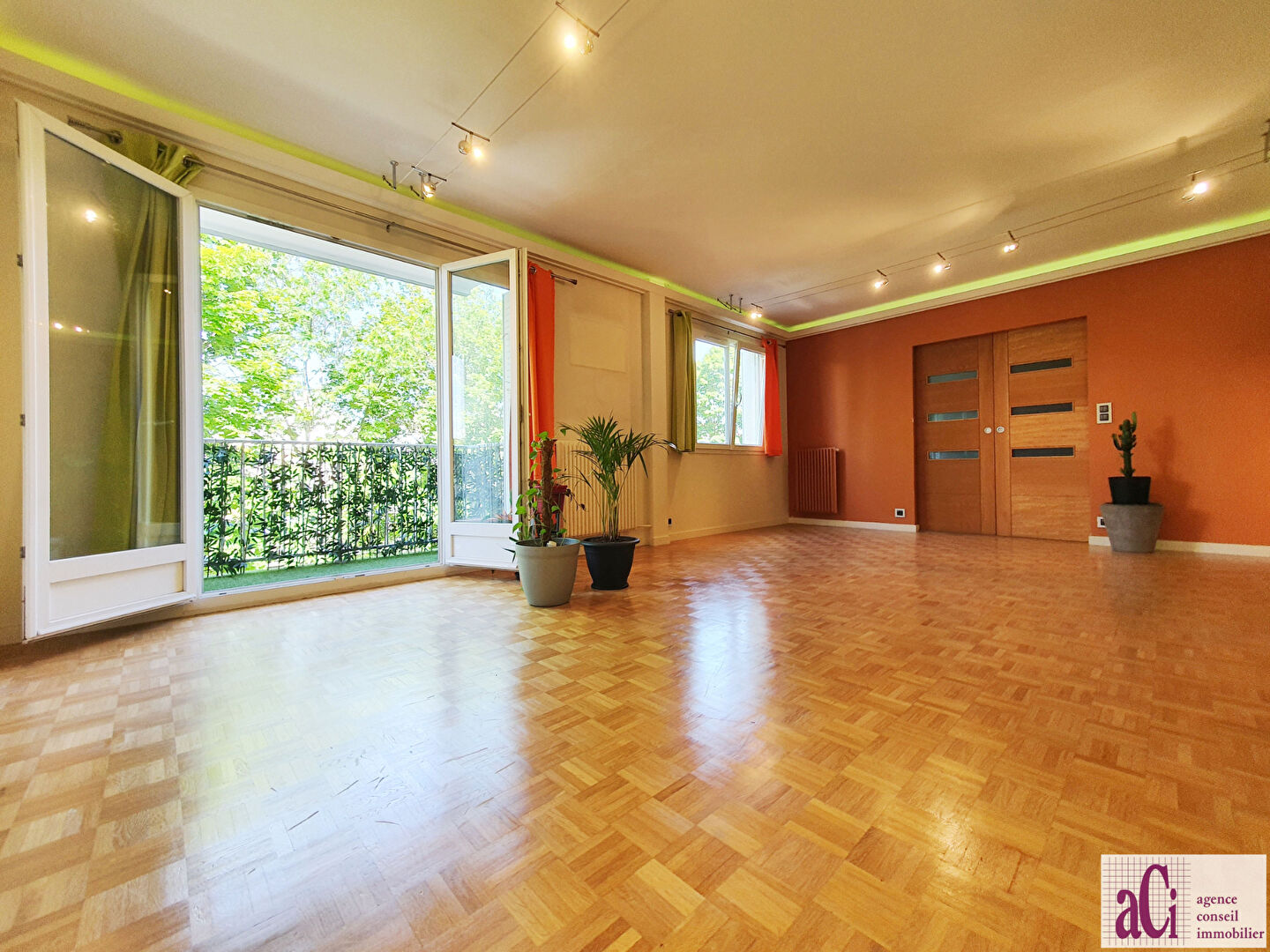 Photo Appartement L Hay Les Roses 4 pièce(s) 74.31 m2 image 2/6