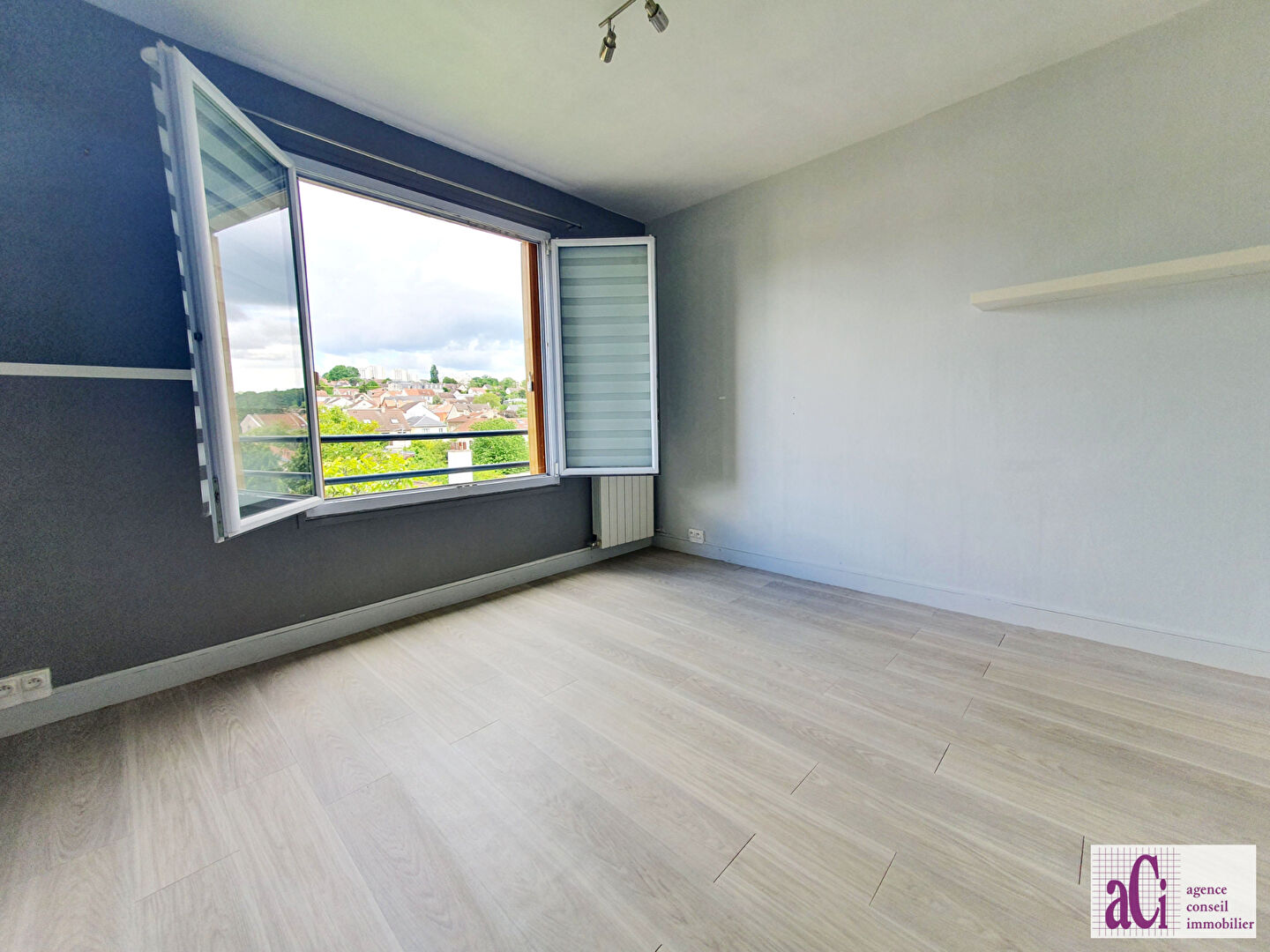 Photo L'HAY LES ROSES - Appartement 4 pièces de 87,64m² image 6/6