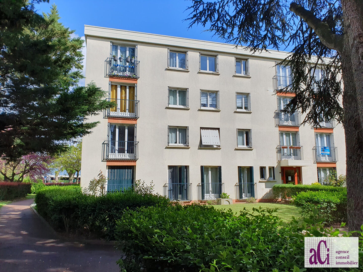 Agence immobilière de AGENCE CONSEIL IMMOBILIER