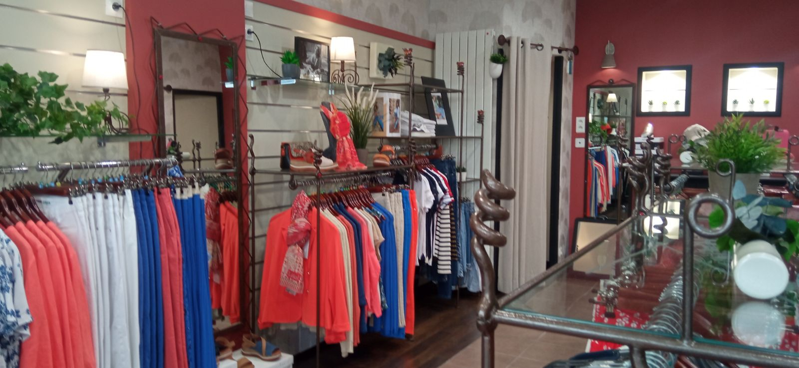 Photo Fonds de commerce Pret-a-porter Fougeres 39 m2 image 5/5