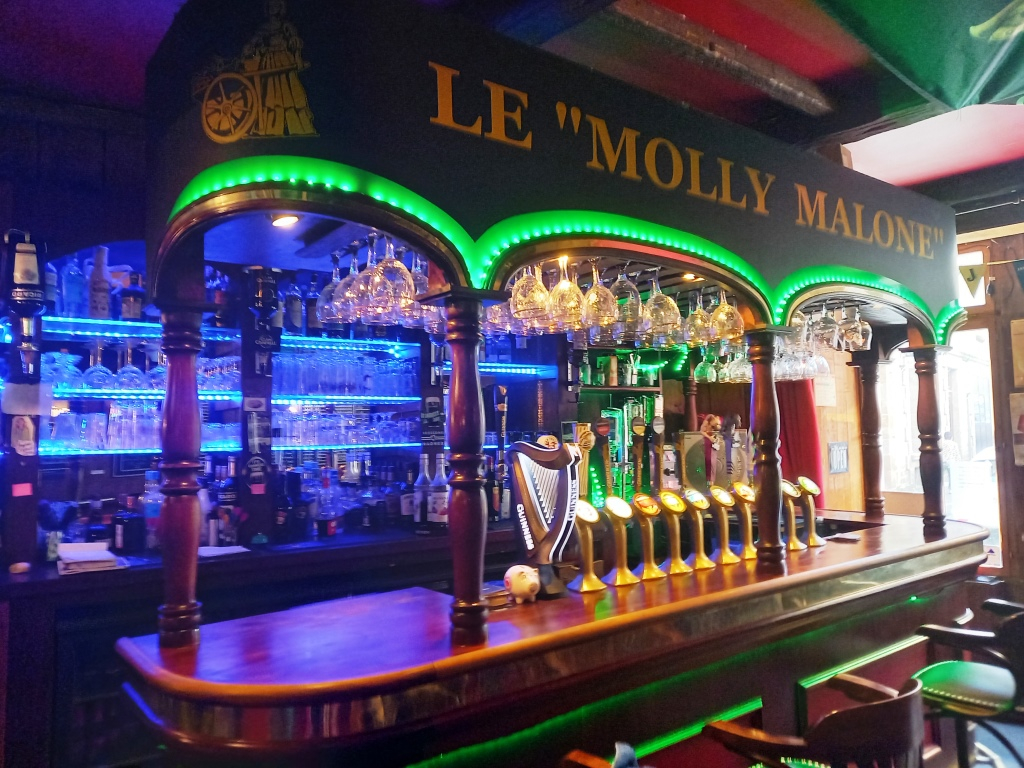 Photo FDC Bar de nuit/Pub Fougères 3 pièce(s) 76 m2 image 2/6