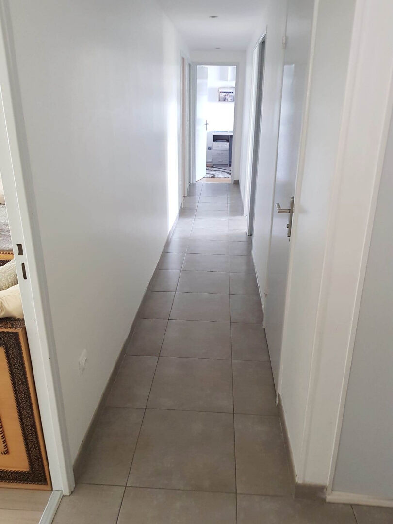 Photo ¨PLAIN PIED Maison Fougeres 5 pièce(s)  110 m2 image 4/6