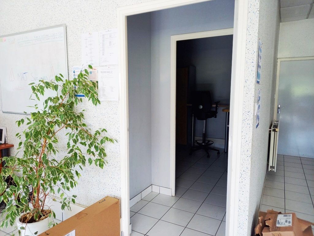 Photo Local commercial image 6/6