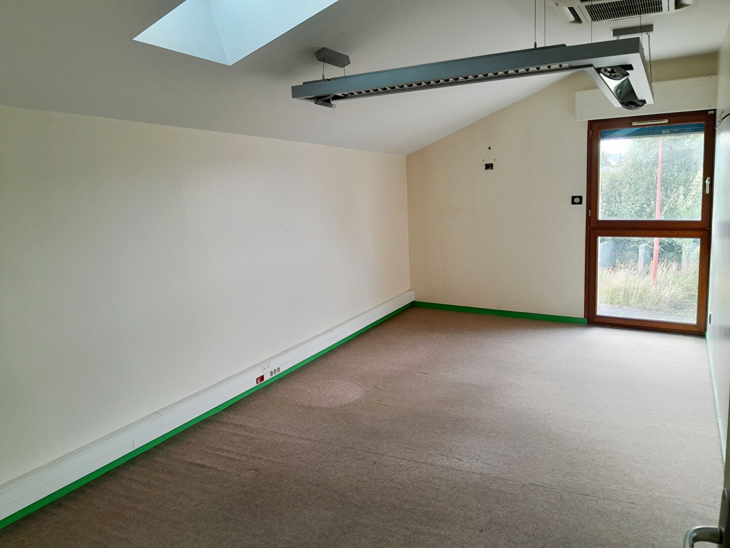 Photo Bureaux 157 m² Landéan image 4/4