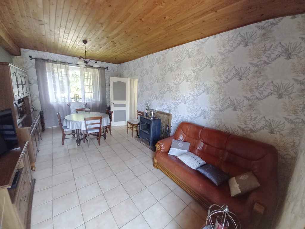 Photo A 10 MINUTE DE  ST AUBIN DU CORMIER image 3/6