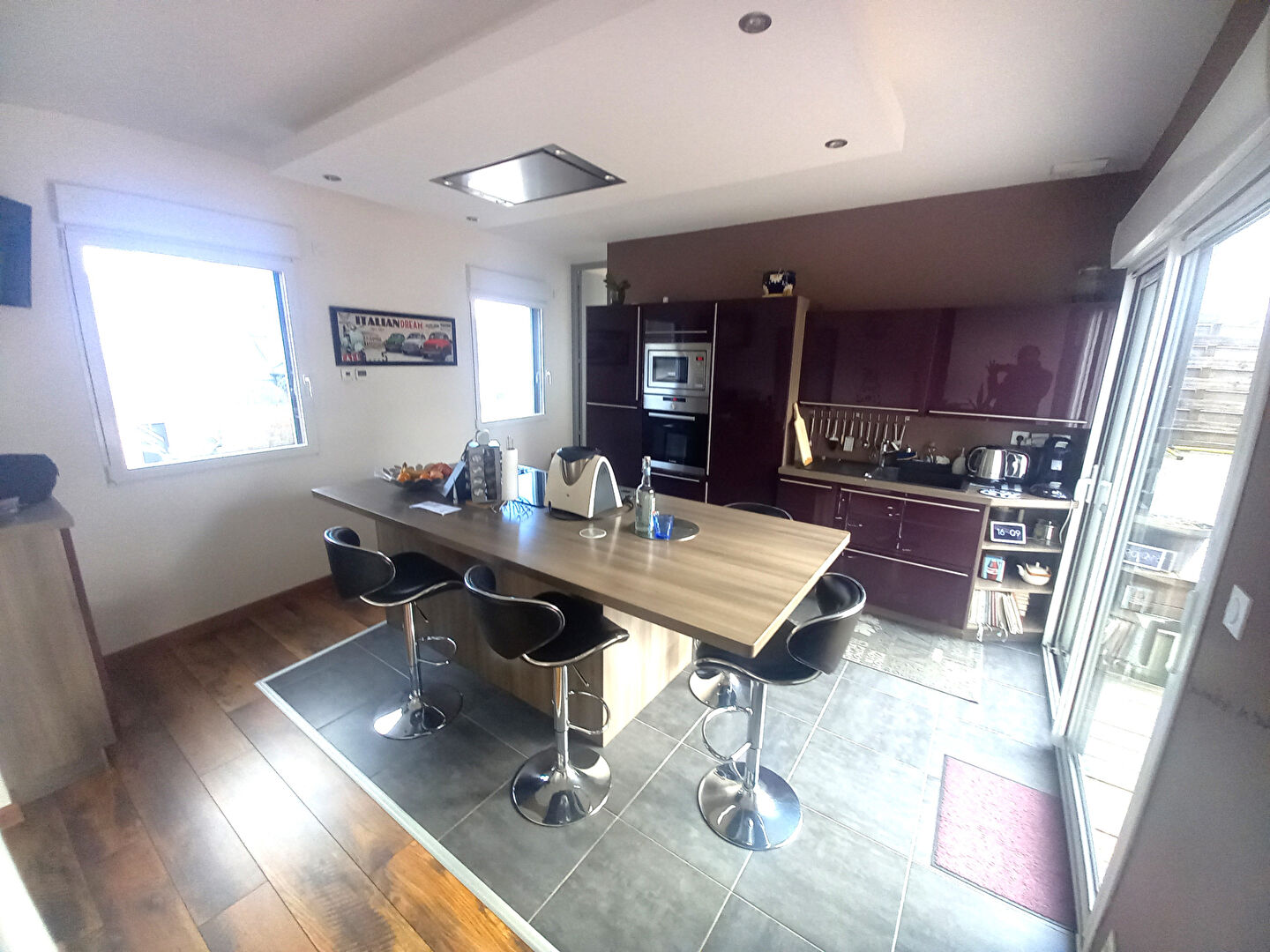 Photo FOUGERES DANS QUARTIER CALME image 4/6