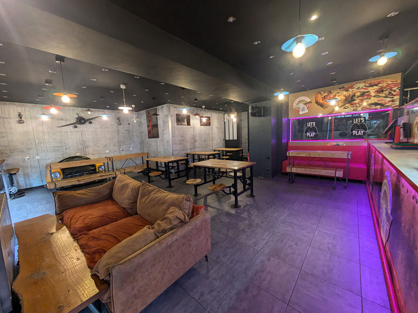 Photo Local commercial Fougères 100 m2 image 1/5