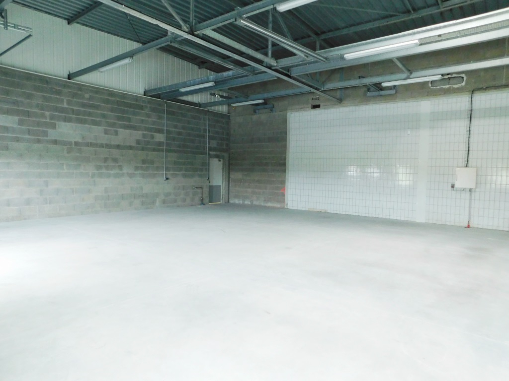 Photo LOCAL PROFESSIONNEL FOUGERES - 183m2 image 2/4