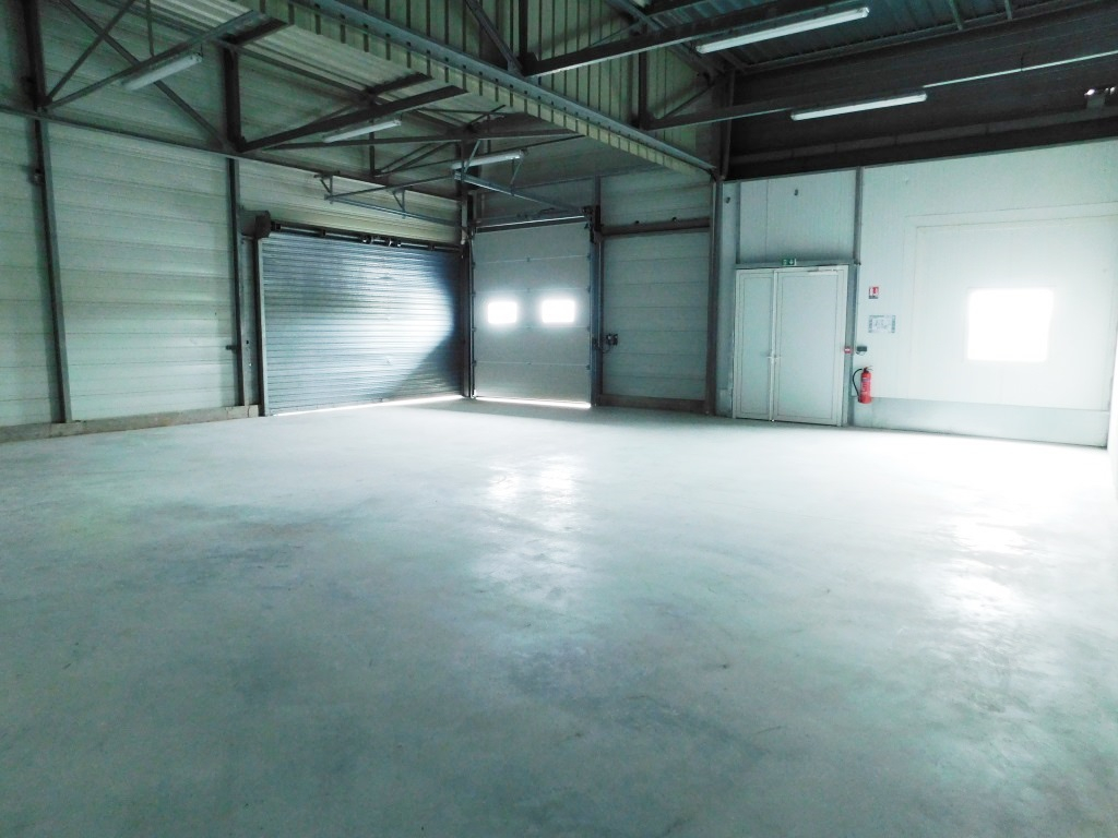 Photo LOCAL PROFESSIONNEL FOUGERES - 183m2 image 3/4