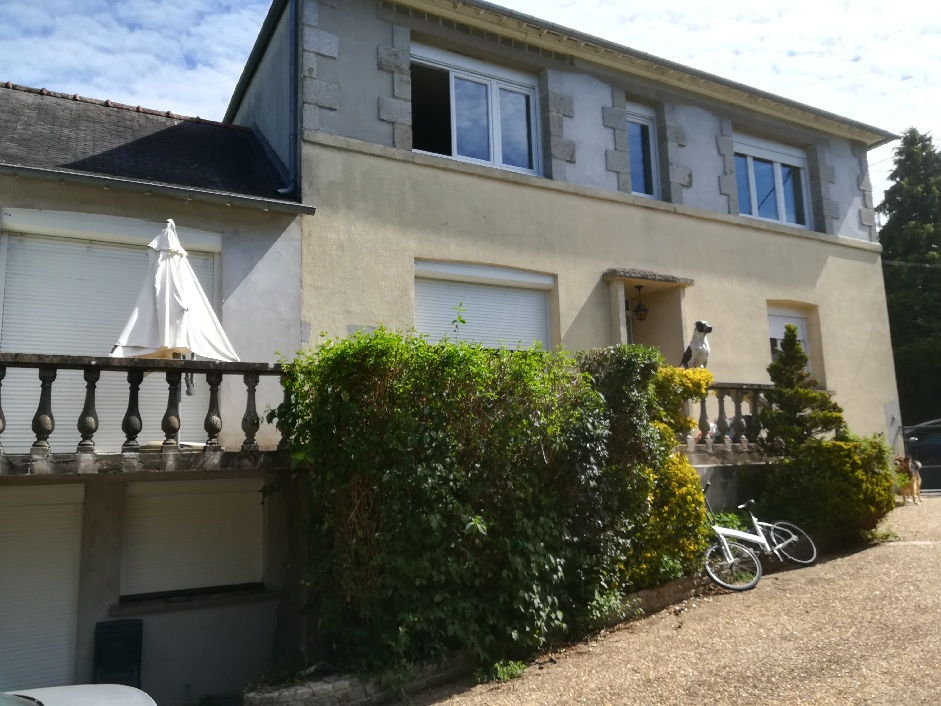 PROCHE AXE VITRE/FOUGERES