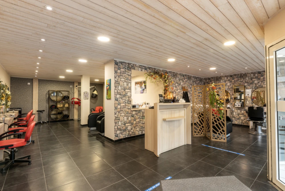 INVESTISSEMENT murs commerciaux Fougères 82.92 m2