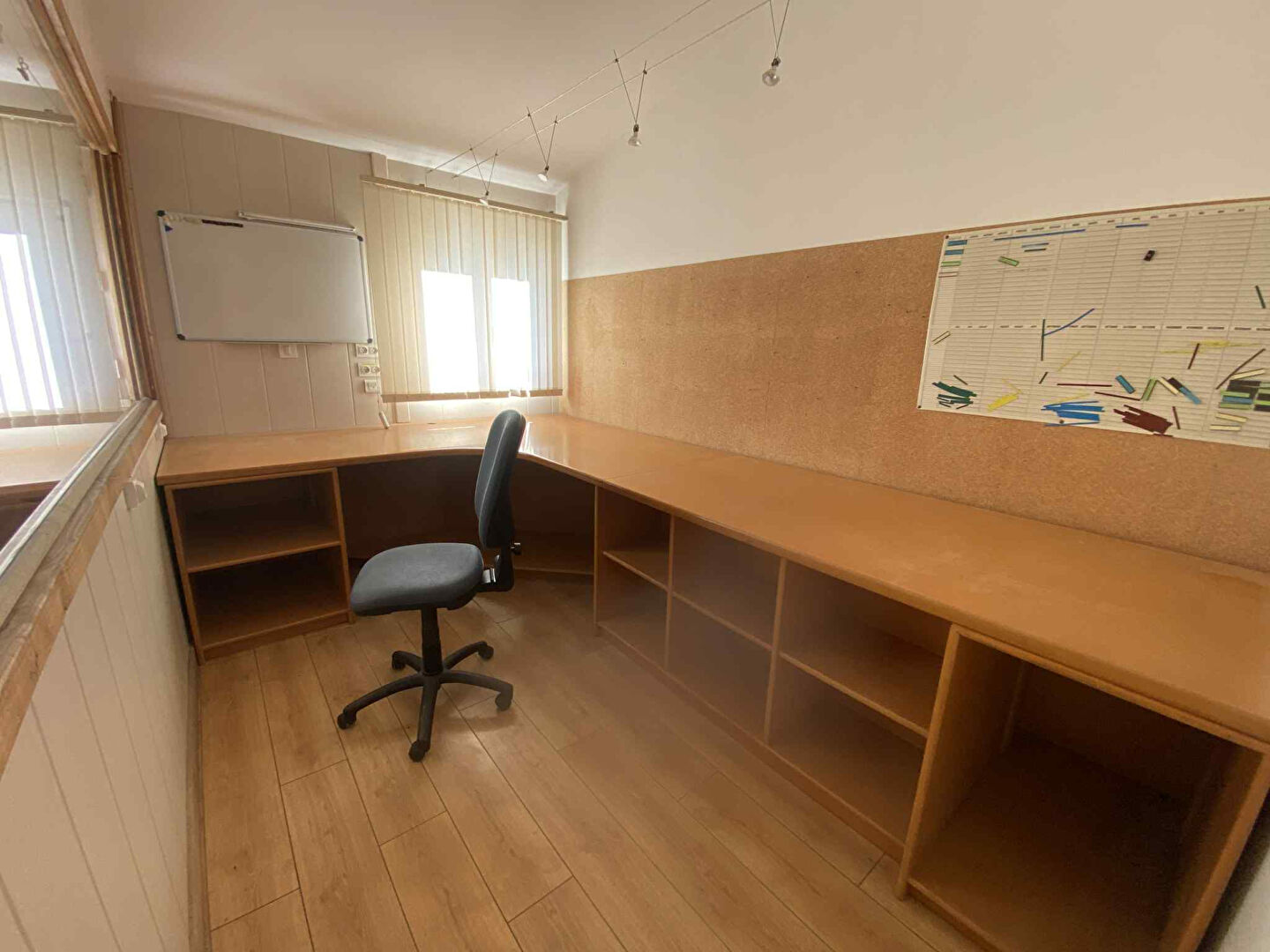 Photo Entrepôt 1400m² à Louvigné-du-désert image 6/6