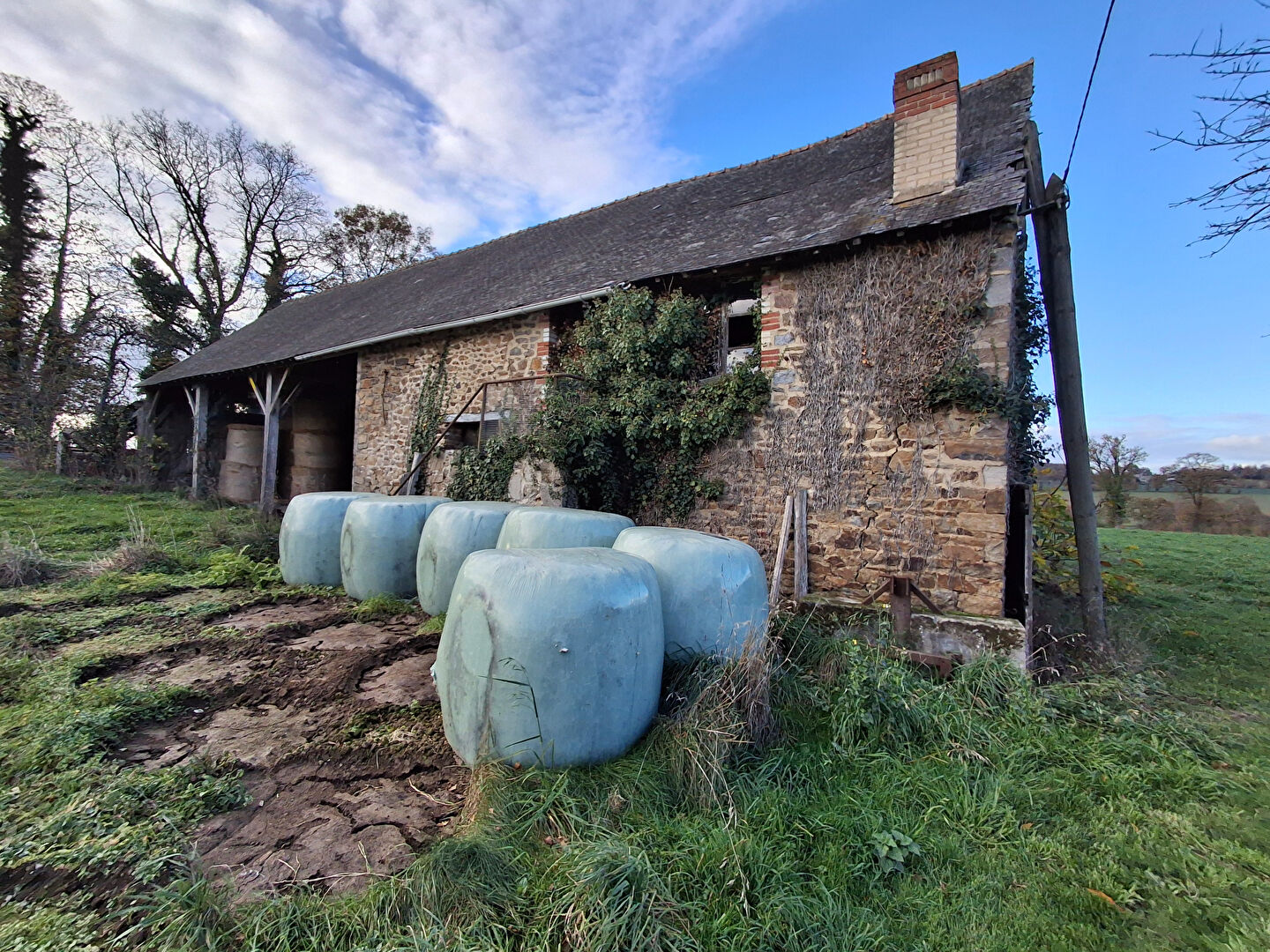 Photo AXE FOUGERES VITRE image 2/6
