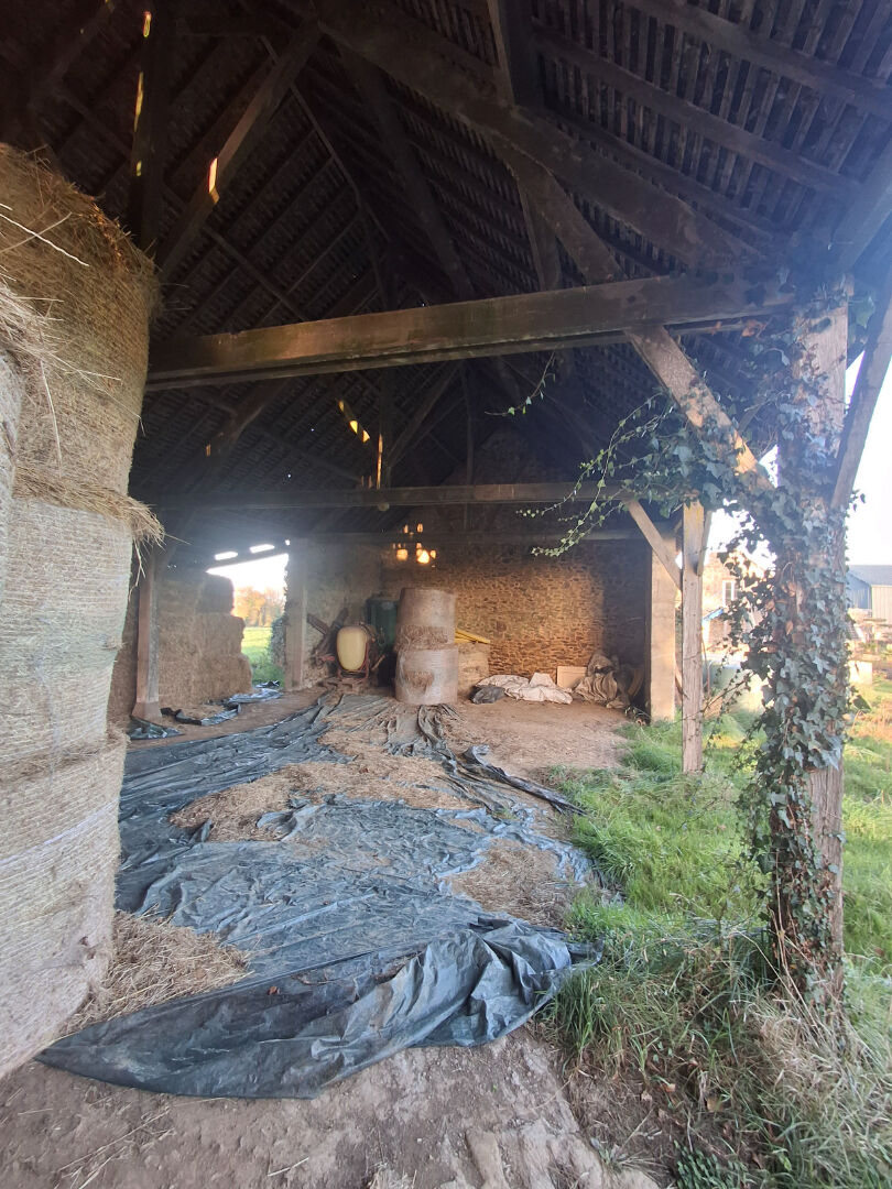 Photo AXE FOUGERES VITRE image 3/6