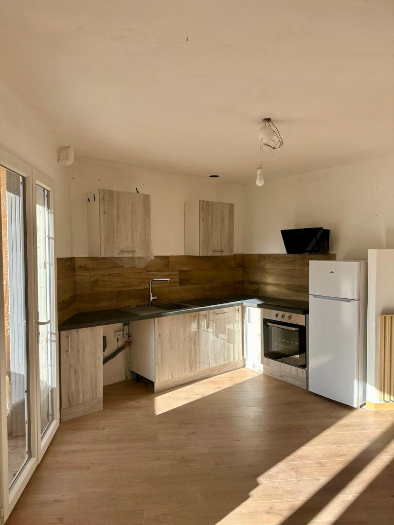 Photo SALERNES appartement lumineux, 4 pièces, 78 m², 3 balcons image 3/6