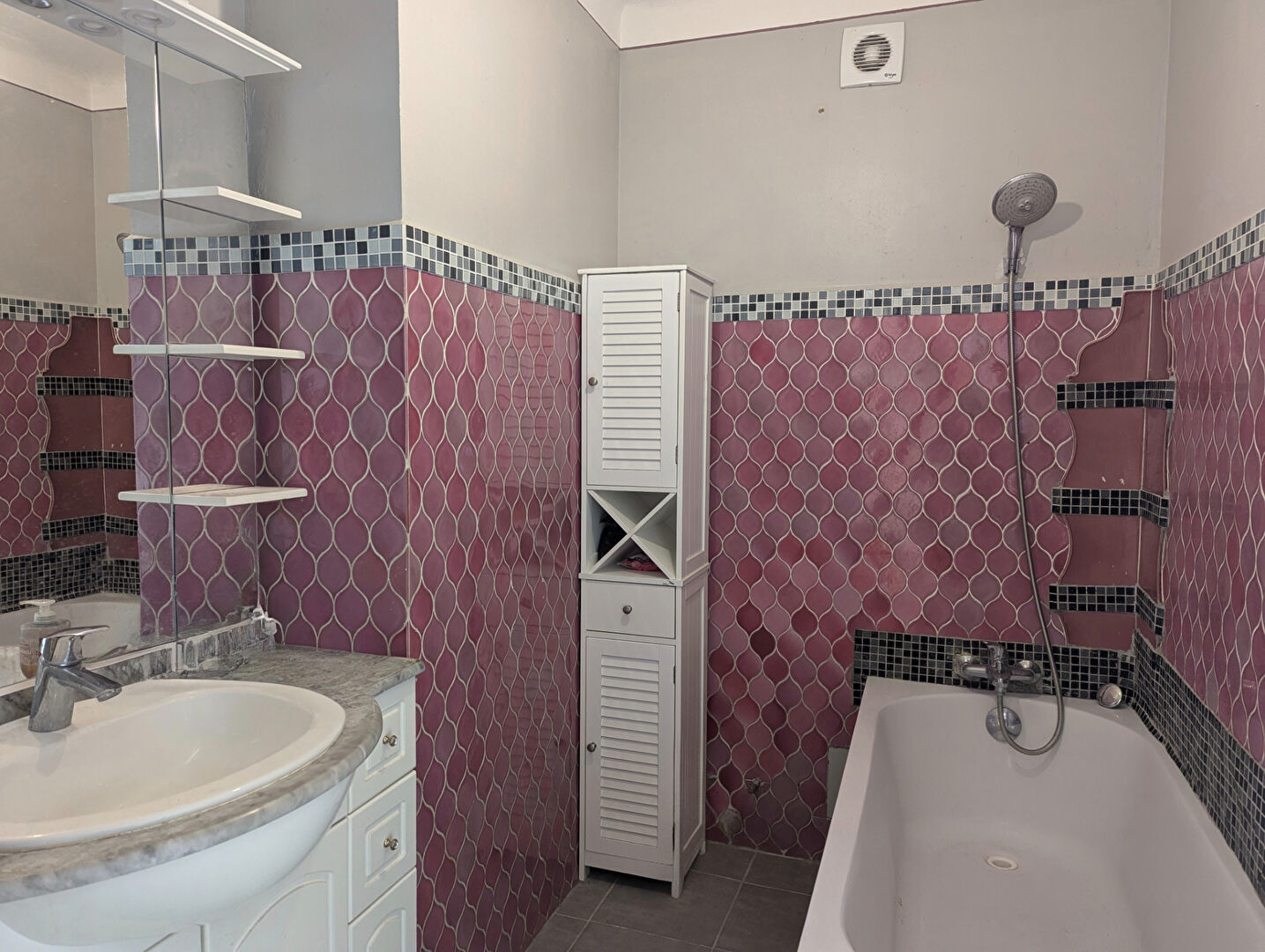 Photo SALERNES appartement lumineux, 4 pièces, 78 m², 3 balcons image 4/6