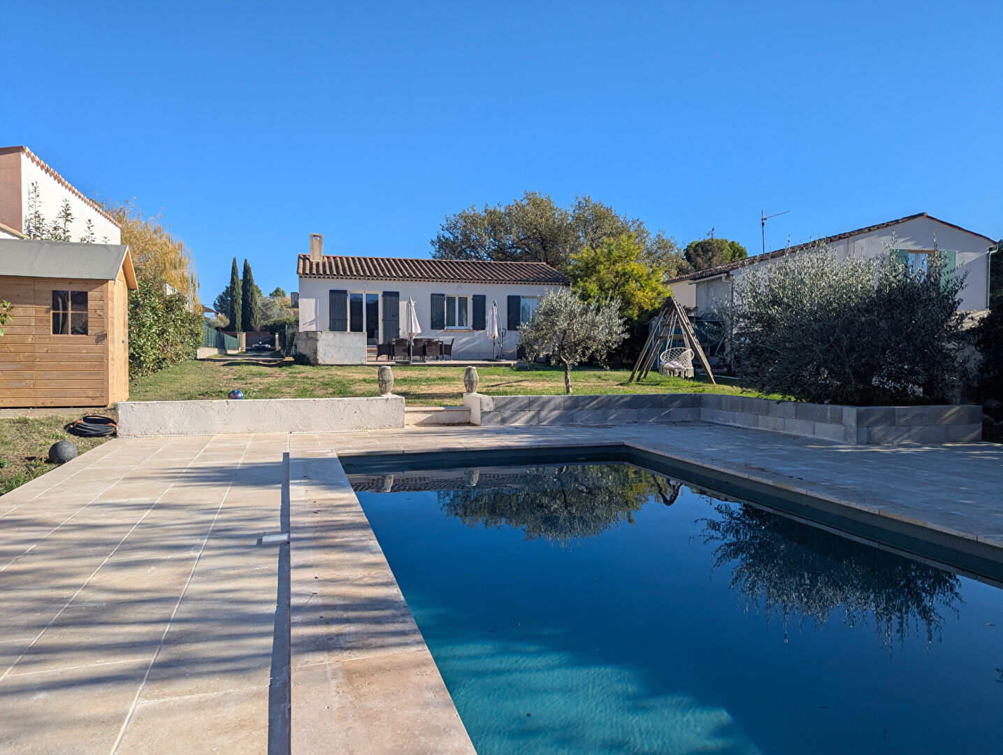 SALERNES maison de plain pied, 4 pièces, piscine