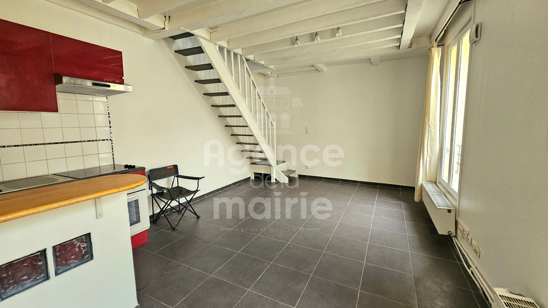 Photo 3 pièces 2 chambres en duplex avec une cave image 3/6
