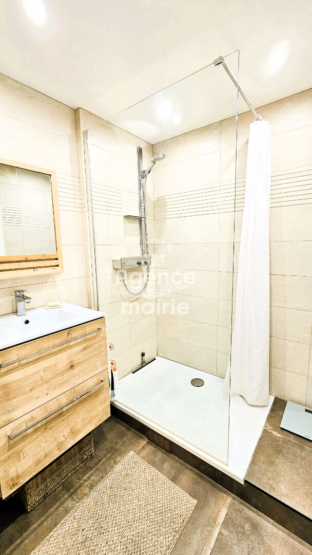 Photo Mairie/Aristide Briand 3 pièces 1 ou 2 ch, balcon et parking image 6/6