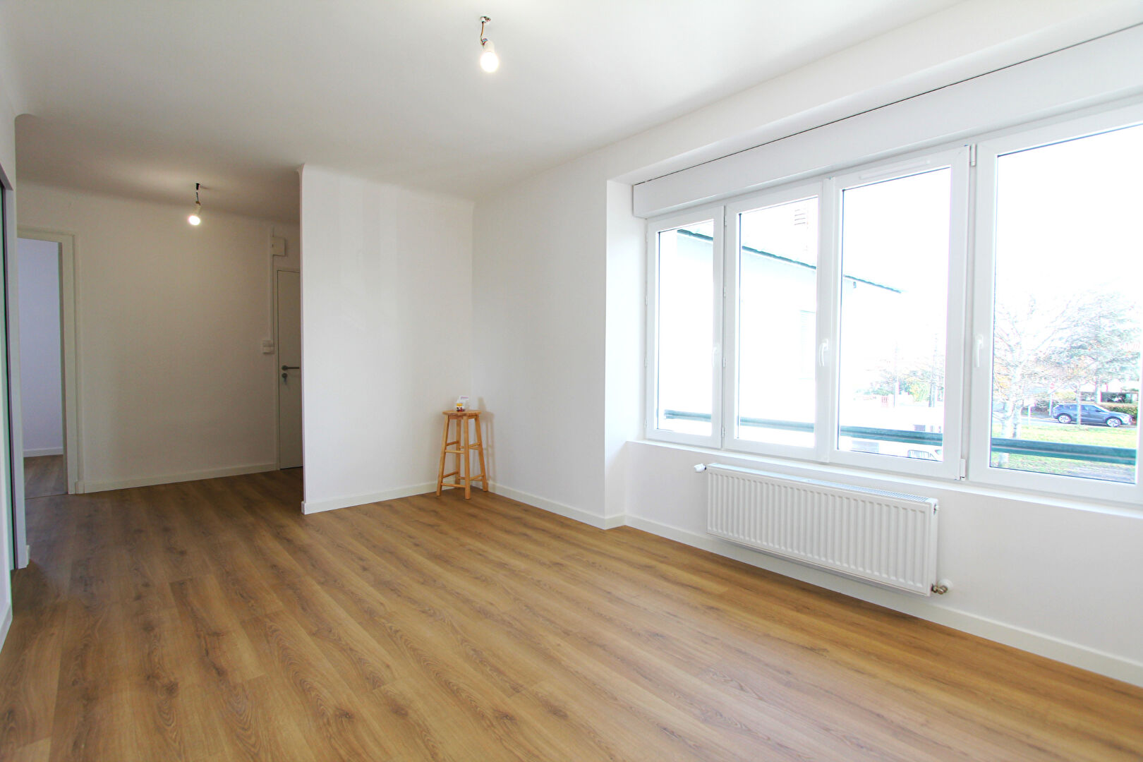 ANGLET - APPARTEMENT ENTIEREMENT RÉNOVÉ - PARKING- GARAGE