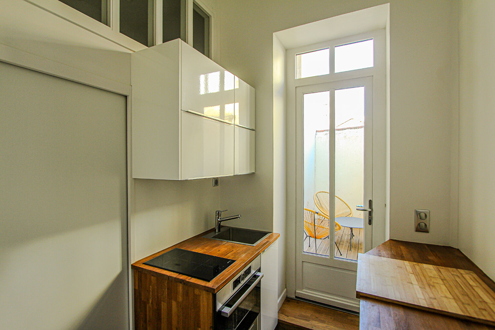 Photo BIARRITZ  HYPER CENTRE - TRES BEAU STUDIO AVEC TERRASSE image 5/6