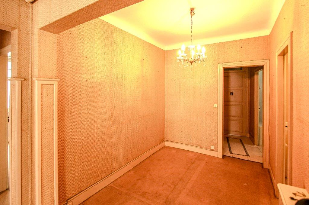 Photo BIARRITZ -QUARTIER IMPÉRIAL  SUPERBE APPARTEMENT À RENOVER RESIDENCE DE CHARME image 5/6