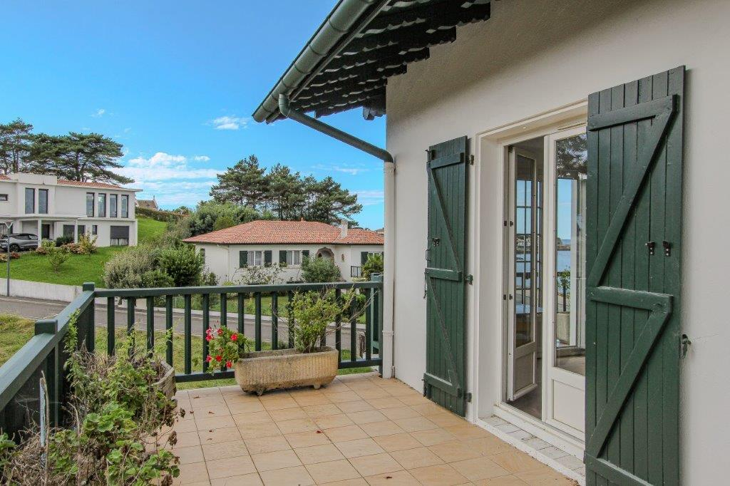 CIBOURE  MAGNIFIQUE RÉSIDENCE BASQUE APPARTEMENT LUMINEUX 3 PIECES