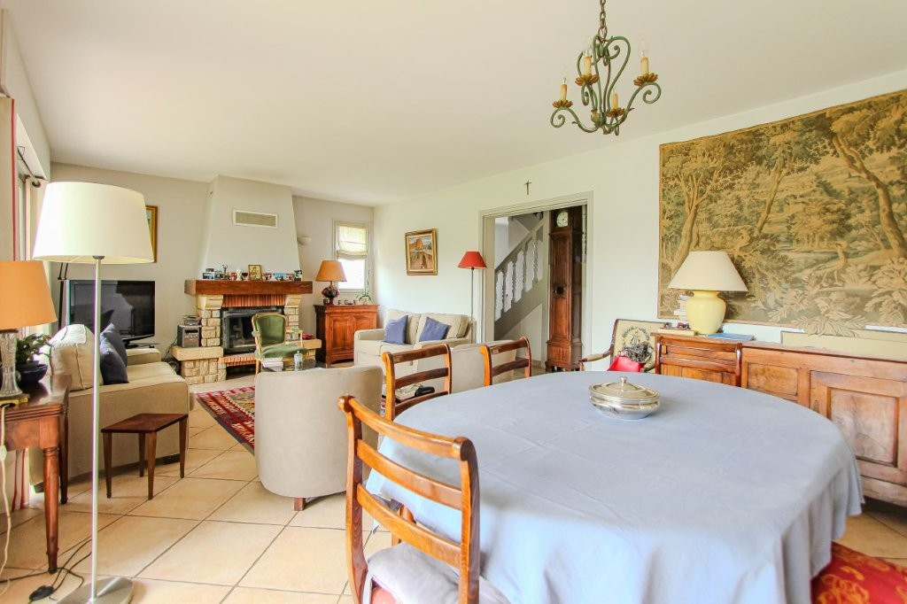 Photo ARBONNE -BELLE VILLA -VUE DEGAGEE -GARAGE - PISCINE image 3/6