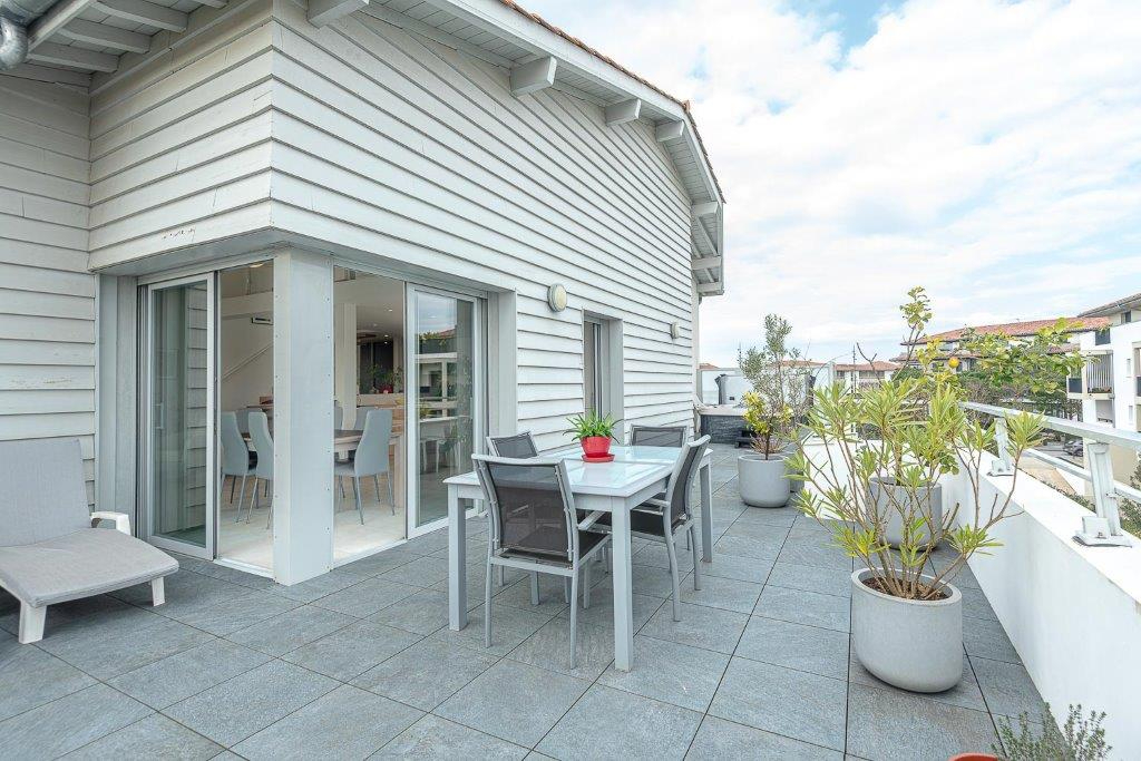 Photo CO-EXCLUSIVITE ANGLET - LA ROCHEFOUCAULT DERNIER ETAGE TERRASSE - GARAGE - CAVE image 6/6