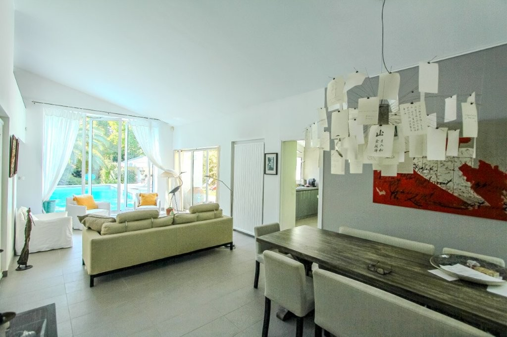 Photo BIARRITZ - VILLA - PISCINE - TERRASSE   POOL HOUSE - JARDIN - GARAGE image 4/6