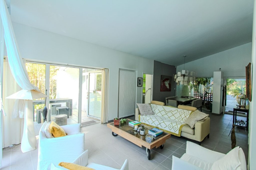 Photo BIARRITZ - VILLA - PISCINE - TERRASSE   POOL HOUSE - JARDIN - GARAGE image 5/6