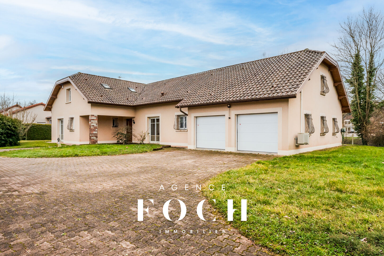 Photo Maison Baccarat 7 pièce(s) 259 m2 image 1/6