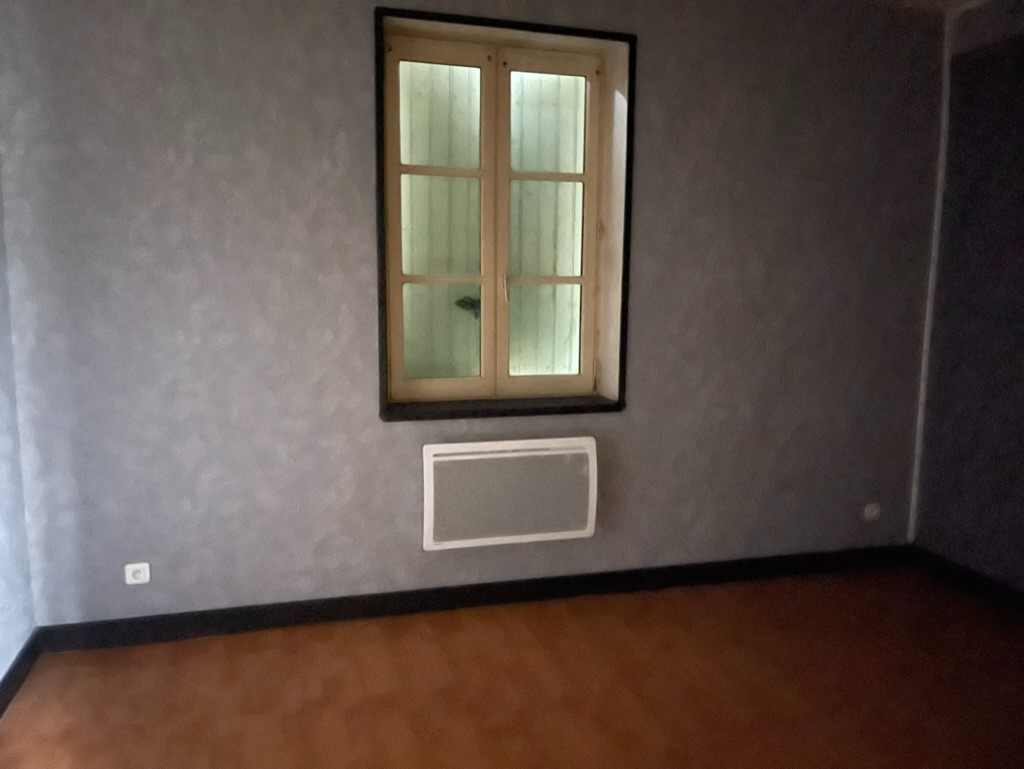 Photo Corps de ferme avec potentiel  _ 2 logements + terrain  20 min de Moulins image 4/6