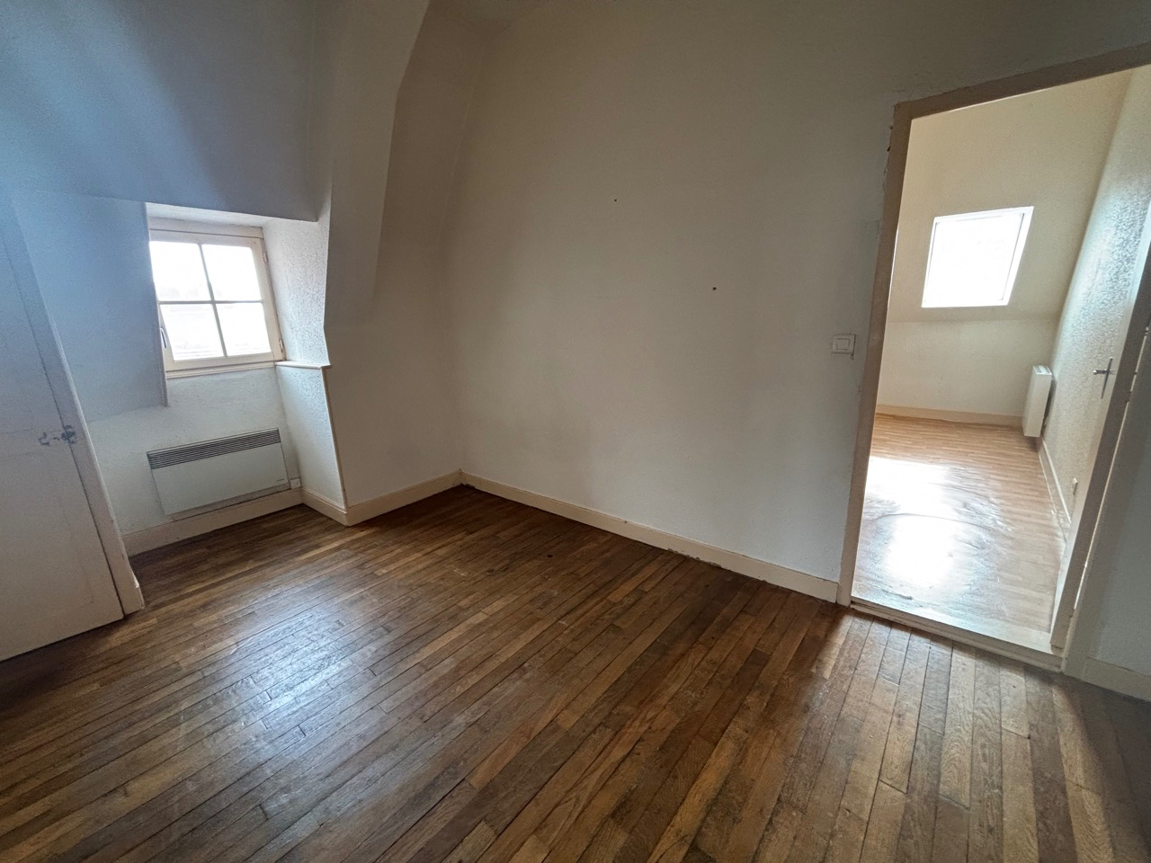 Photo Appartement 3 pièces en centre-ville, face à la mairie image 6/6