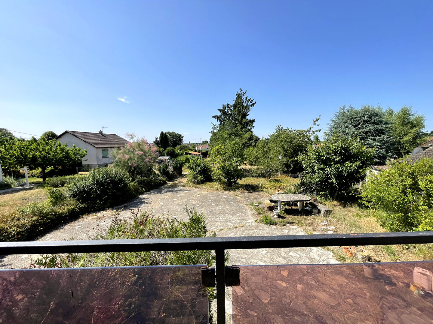 Photo Maison avec grand terrain, sous-sol complet et fort potentiel à Lusigny (03230) image 6/6