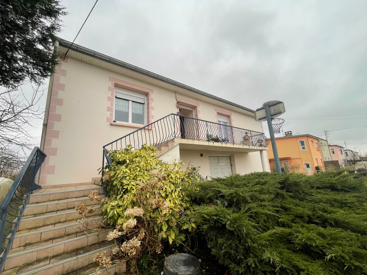 Maison 200m² ? Créez Deux Espaces de Vie Indépendants à Yzeure