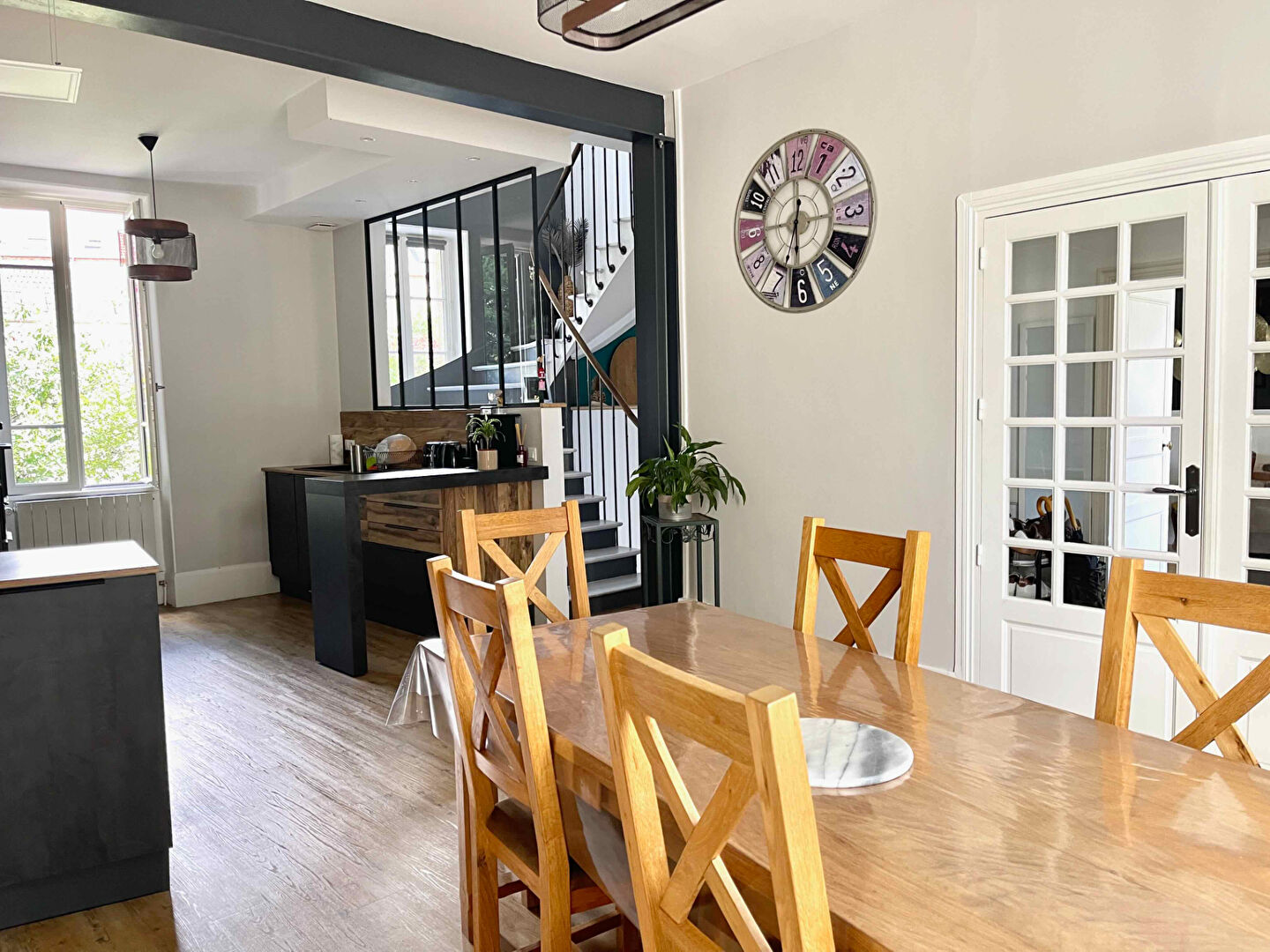 Photo Maison de ville rénovée avec cour, garage et calme ? Quartier Médiathèque image 3/6