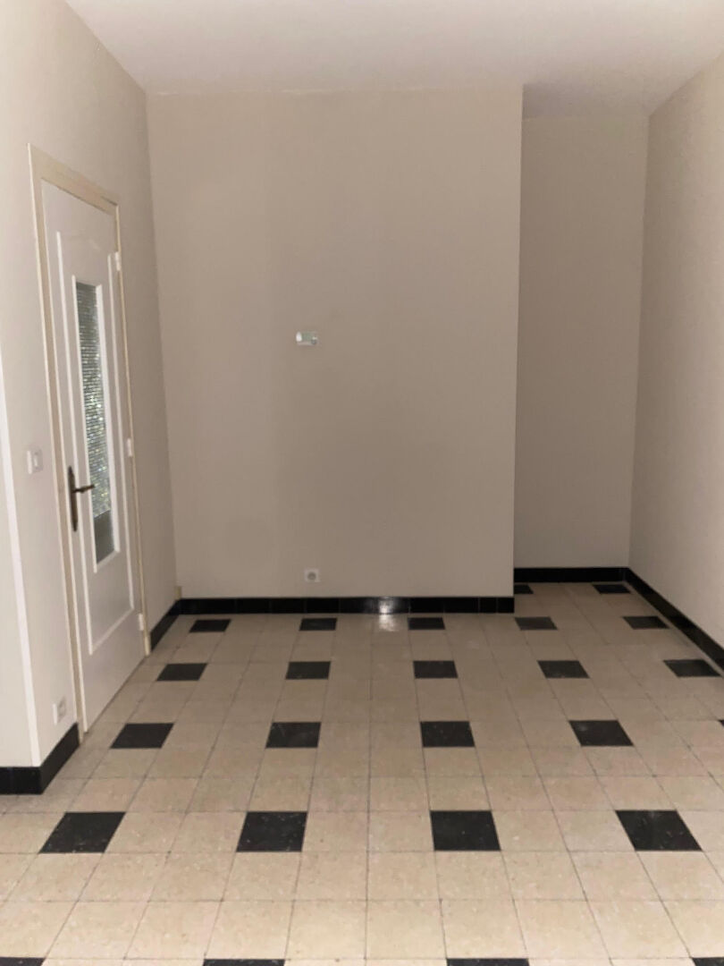 Photo Maison  7pièce(s) 150 m2 image 4/6