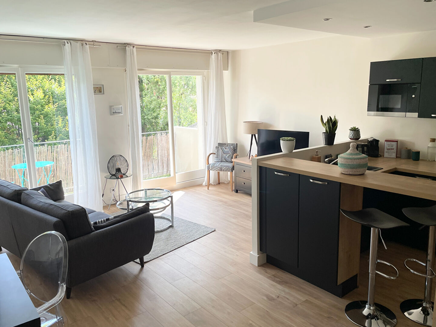 Photo BAS-MONTREUIL - LIMITE VINCENNES image 2/6