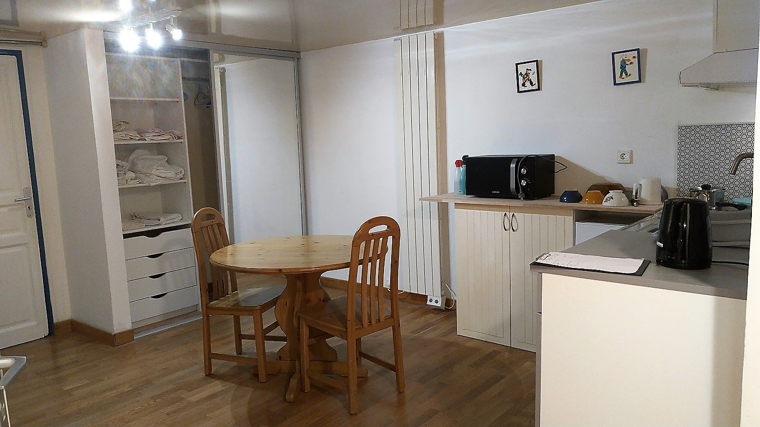Photo Gif Sur Yvette  (Chevry) Appartement meublé  grand F1 - 40 m2 image 3/4