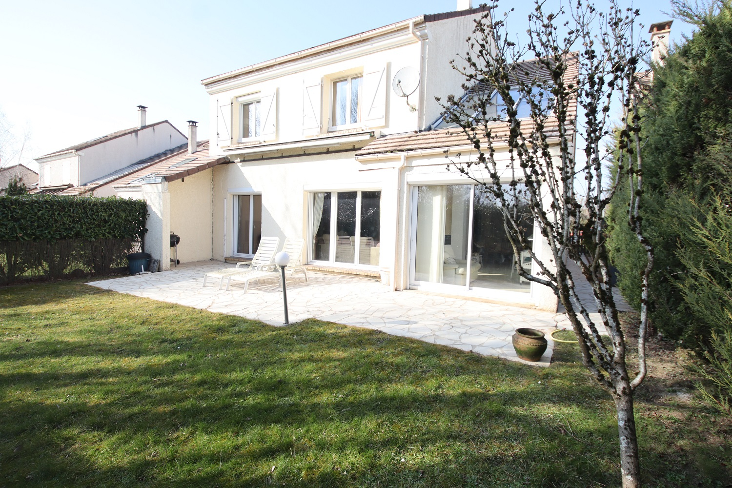 GIF SUR YVETTE (Chevry) Maison de 9 pièces