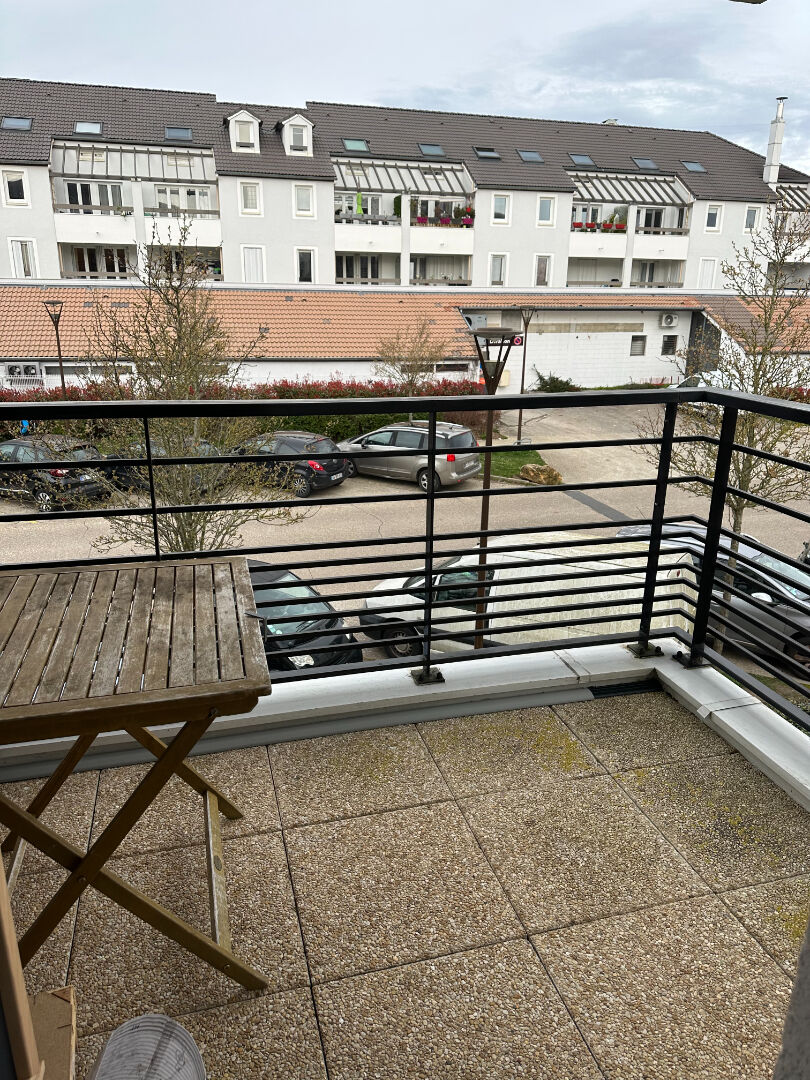 Photo GIF SUR YVETTE (Chevry centre) Appartement (2014) F3 avec ascenseur image 2/6