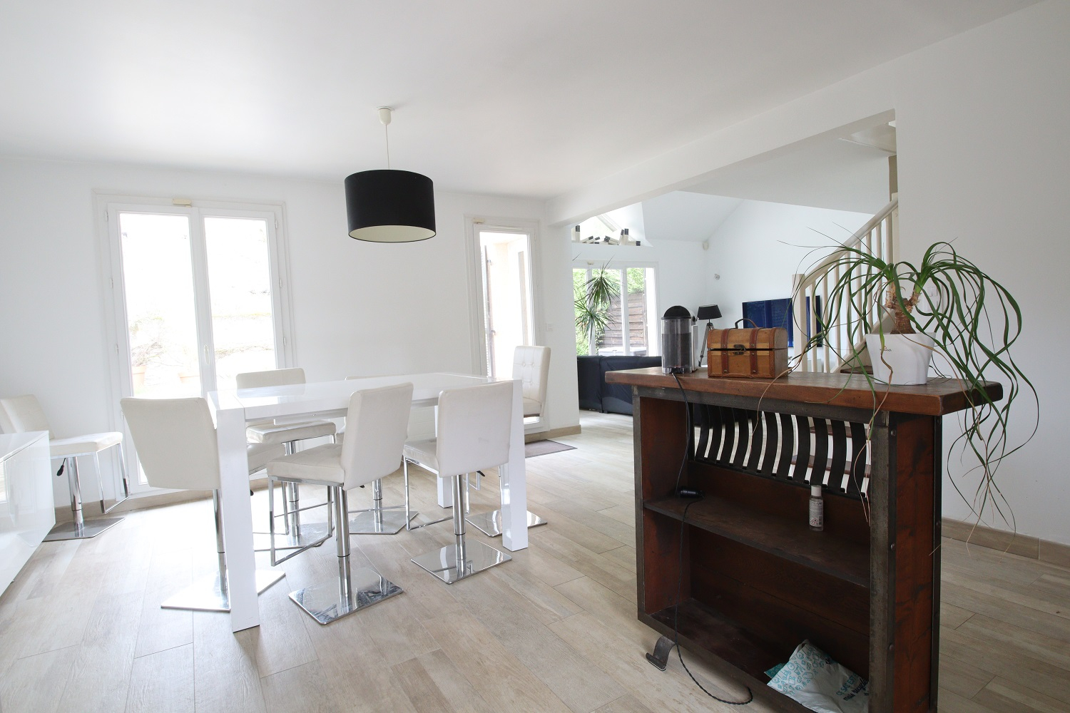 Photo GIF SUR YVETTE (Chevry) maison de 5/6 pièces image 3/6