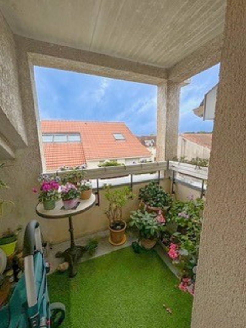 Photo GIF SUR YVETTE (Chevry) - Appartement de type F2 (57 m²) image 6/6