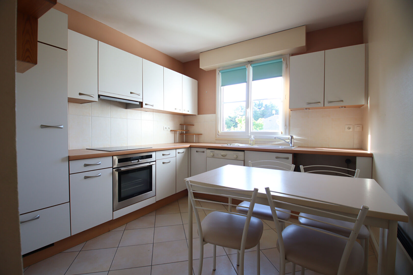 Photo GIF SUR YVETTE (Chevry) - appartement 4/5 pièces image 4/6