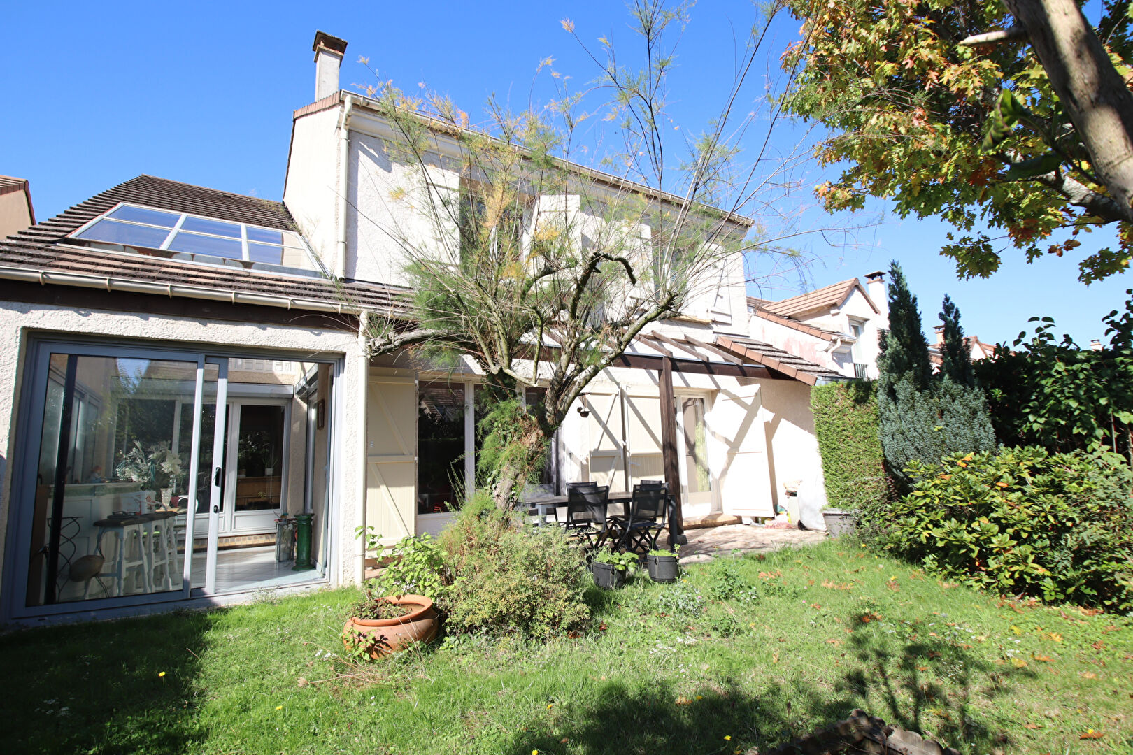 Gif Sur Yvette  (chevry) maison de 7 pièces 160 m2