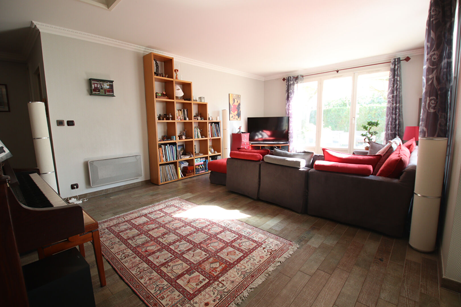 Photo Gif Sur Yvette  (chevry) maison de 7 pièces 160 m2 image 3/6