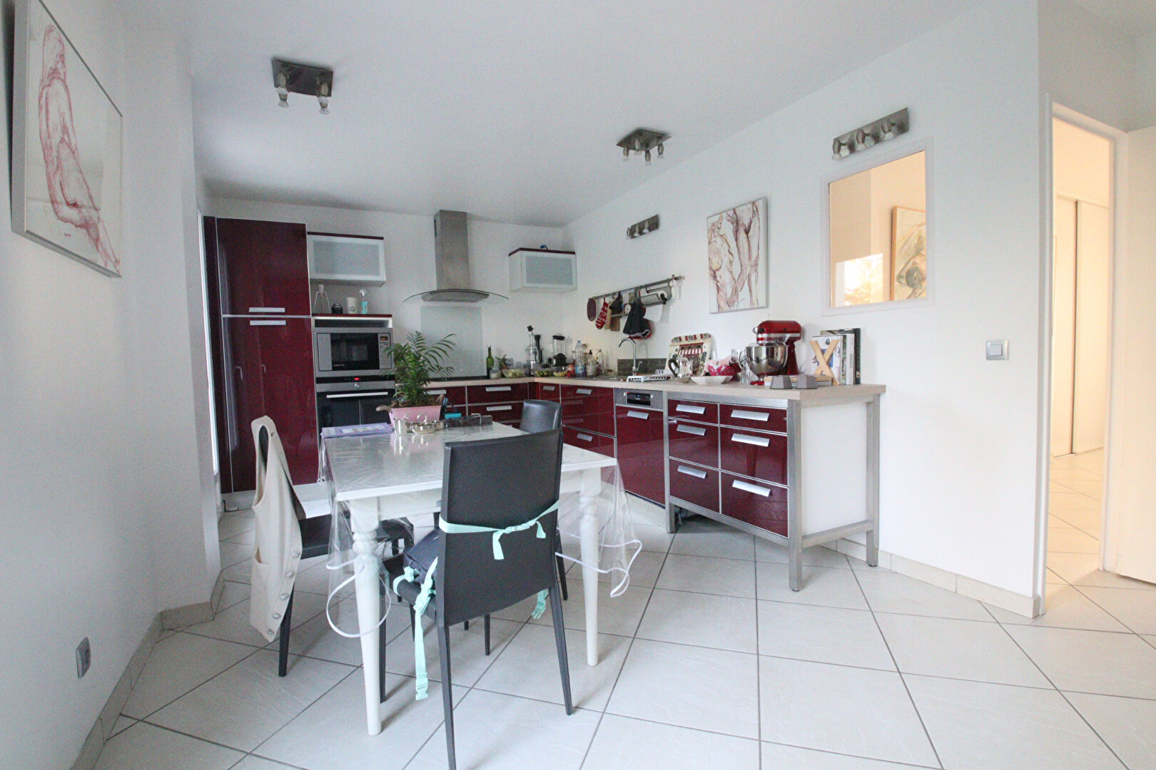 Photo Gif sur Yvette (Chevry) Maison de 9 pièces sur sous-sol total image 5/6